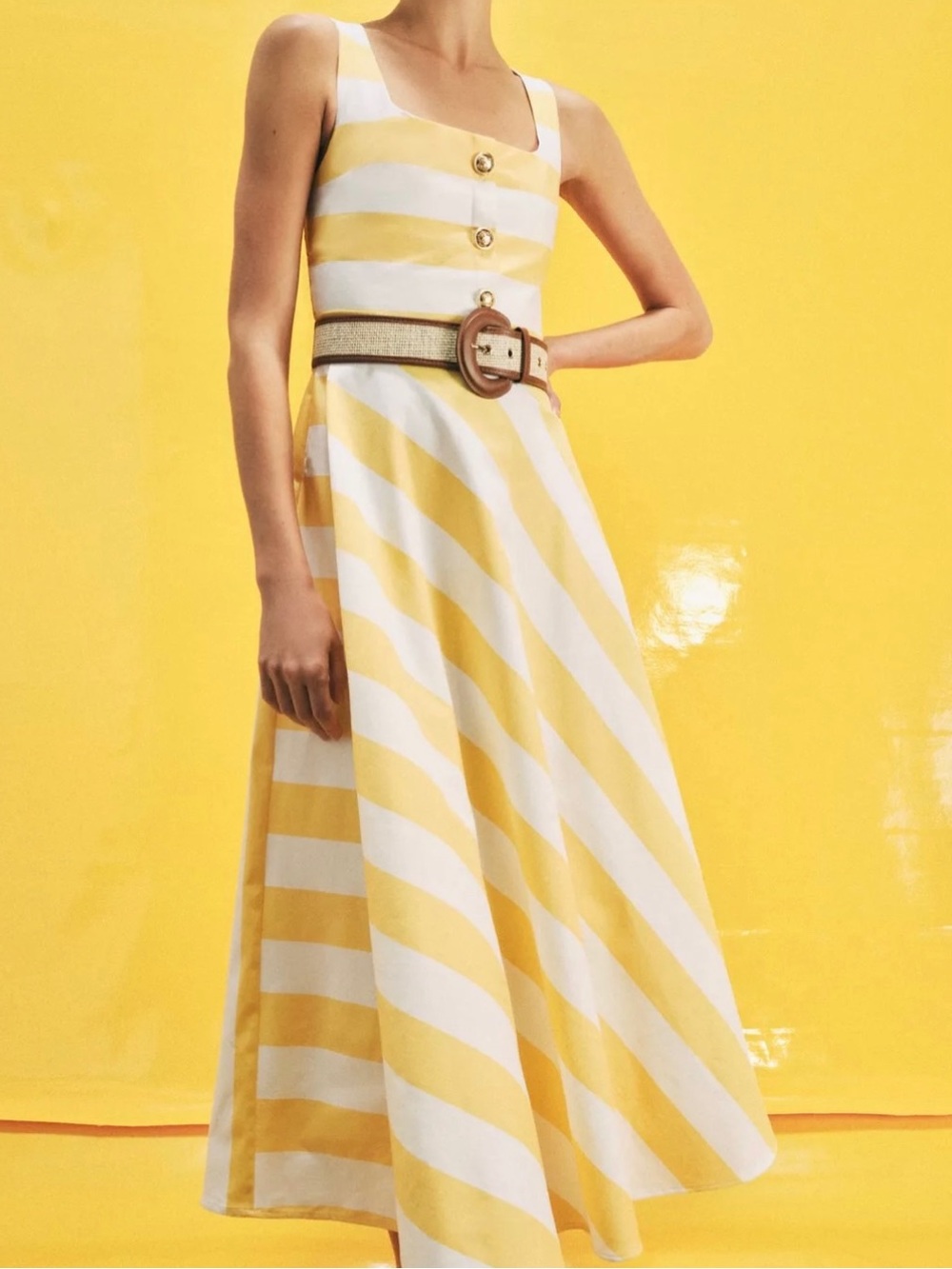 Dress Subcategory Identification - Picture 2 of 6